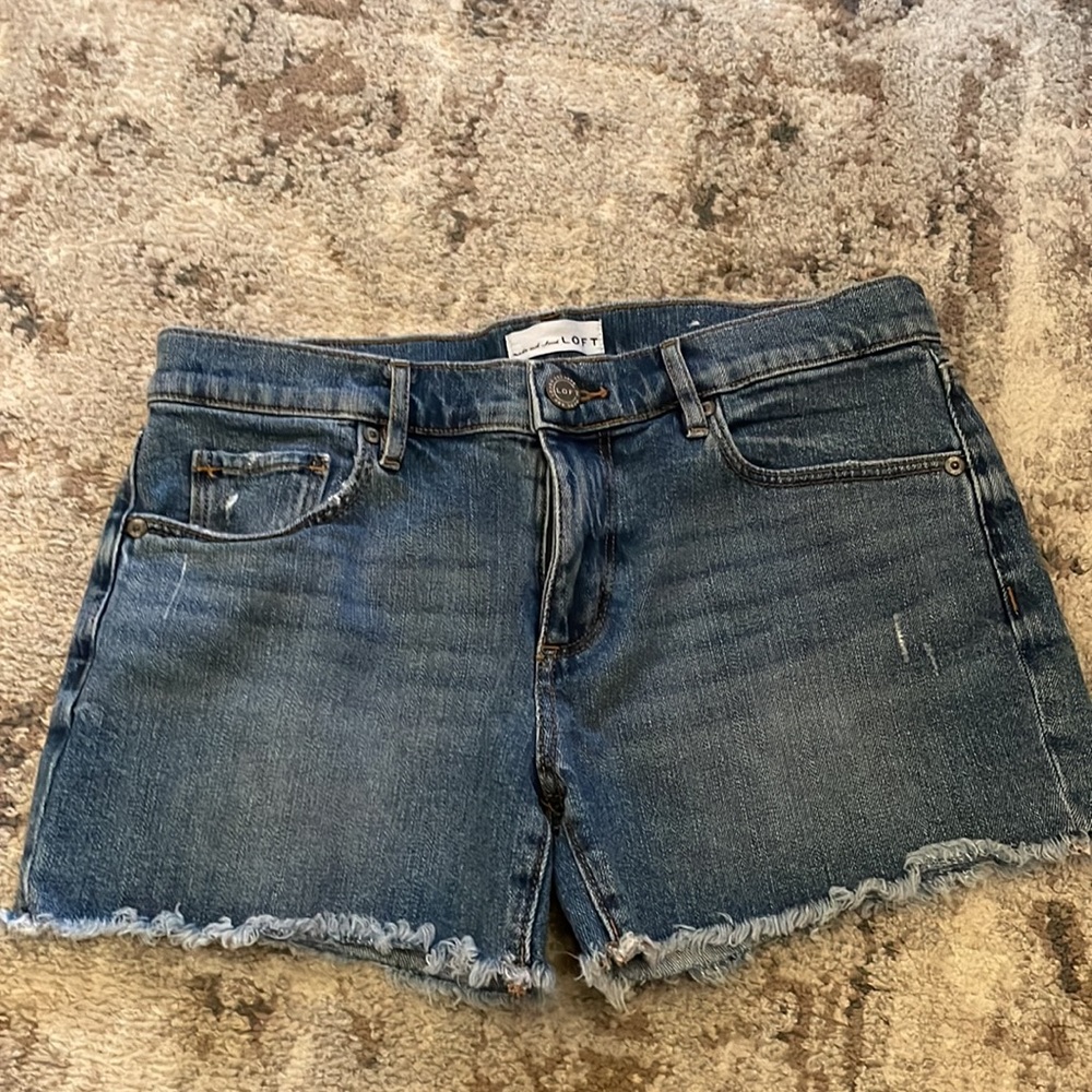 LOFT Mid rise Denim Shorts | Size 4